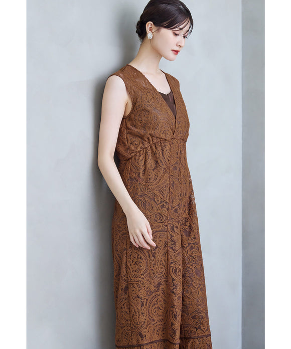 {"color":"\u30d6\u30e9\u30a6\u30f3","info":"model\uff1aH166cm size\uff1aM"}
