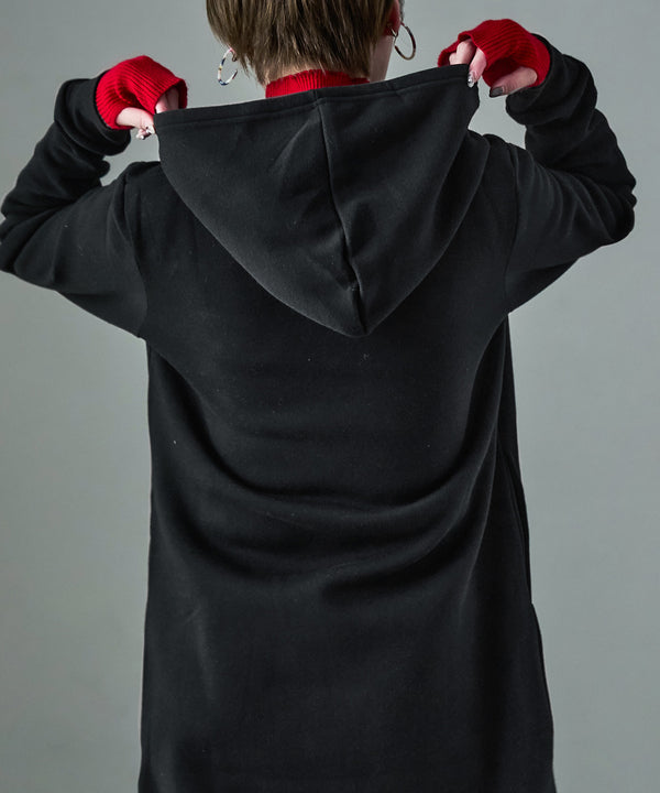 {"color":"\u30d6\u30e9\u30c3\u30af","info":"model\uff1aH158cm size\uff1aM"}