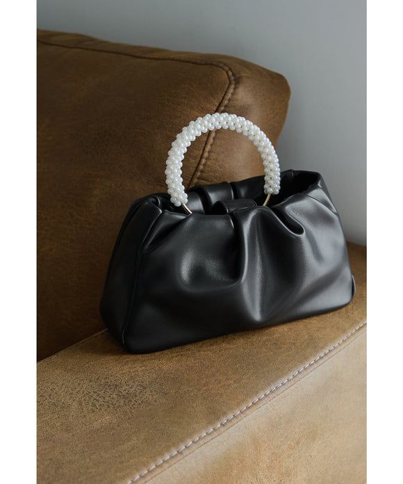 {"color":"\u30d6\u30e9\u30c3\u30af","info":""}