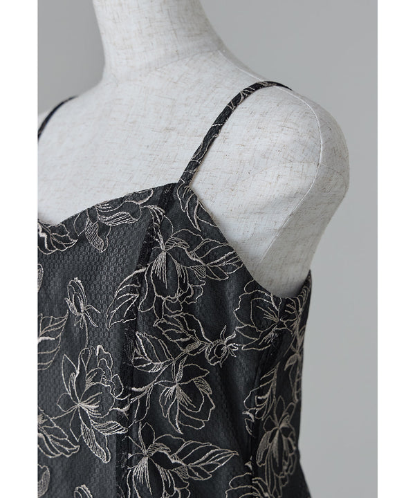 {"color":"","info":""}