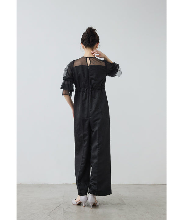 {"color":"\u30d6\u30e9\u30c3\u30af","info":"model\uff1aH166cm size\uff1aM"}