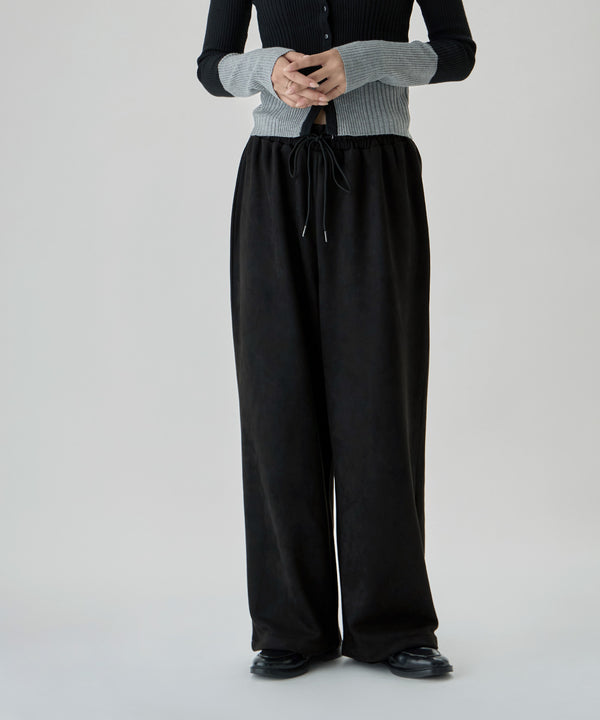 {"color":"\u30d6\u30e9\u30c3\u30af","info":"model\uff1aH166cm size\uff1aM"}