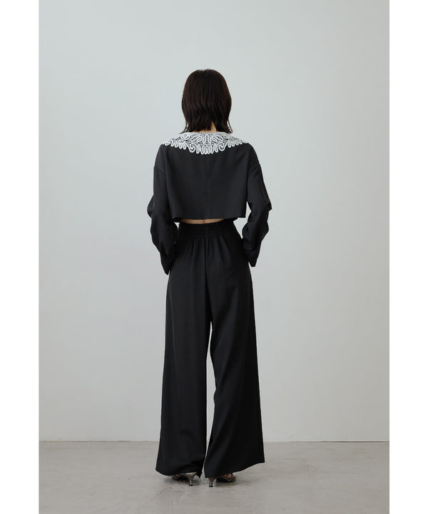 {"color":"\u30d6\u30e9\u30c3\u30af\u00d7\u30db\u30ef\u30a4\u30c8","info":"model\uff1aH166cm size\uff1aM"}