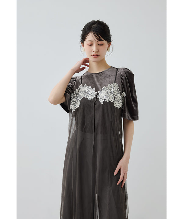 {"color":"\u30d6\u30e9\u30a6\u30f3","info":"model\uff1aH166cm size\uff1aM"}