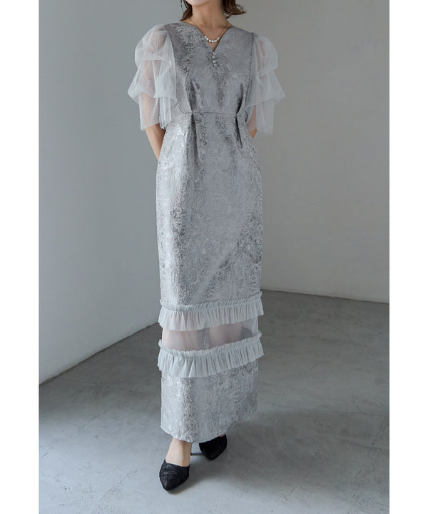 {"color":"\u30d6\u30e9\u30c3\u30af","info":""}