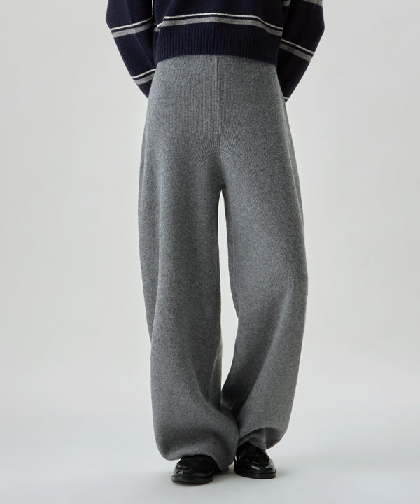 {"color":"\u30b0\u30ec\u30fc","info":"model\uff1aH166cm size\uff1aF"}