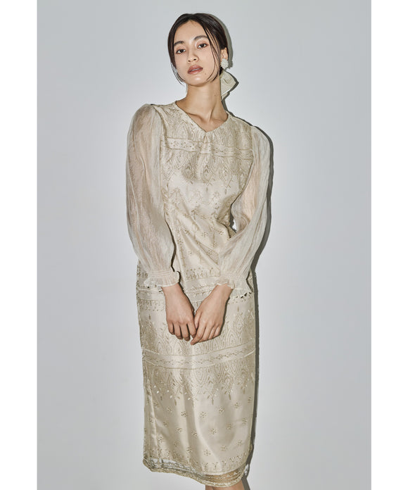{"color":"\u30d9\u30fc\u30b8\u30e5","info":"model\uff1aH165cm size\uff1aM"}