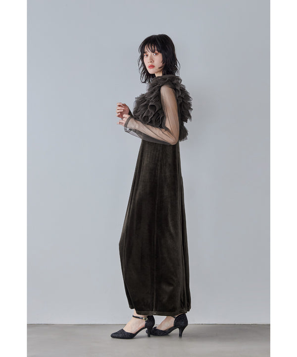 {"color":"\u30c0\u30fc\u30af\u30d6\u30e9\u30a6\u30f3","info":"model\uff1aH166cm size\uff1aM"}