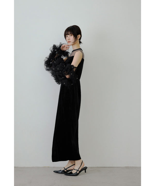 {"color":"\u30d6\u30e9\u30c3\u30af\u00d7\u30db\u30ef\u30a4\u30c8","info":"model\uff1aH166cm size\uff1aM"}