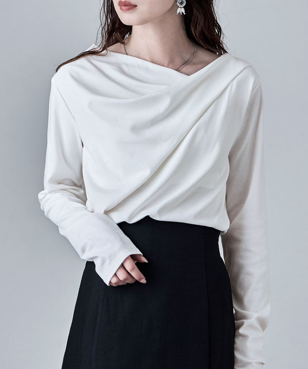 {"color":"\u30aa\u30d5\u30db\u30ef\u30a4\u30c8","info":"model\uff1aH166cm size\uff1aM"}