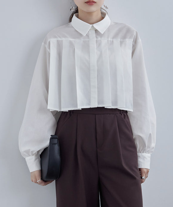 {"color":"\u30db\u30ef\u30a4\u30c8","info":"model\uff1aH170cm size\uff1aM"}