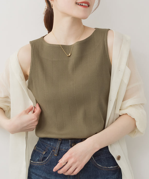 {"color":"\u30ab\u30fc\u30ad","info":"model\uff1aH167cm size\uff1aM"}