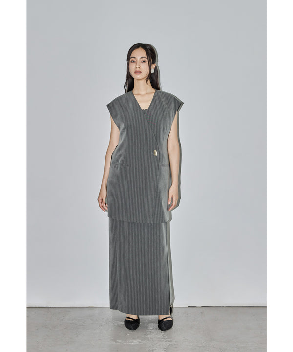 {"color":"\u30b0\u30ec\u30fc","info":"model\uff1aH165cm size\uff1aM"}
