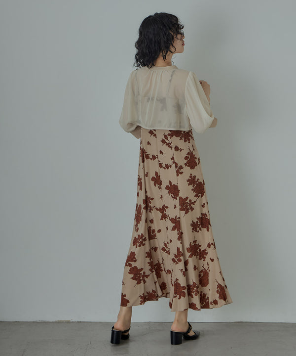 {"color":"\u30d9\u30fc\u30b8\u30e5","info":"model\uff1aH167cm size\uff1aM"}