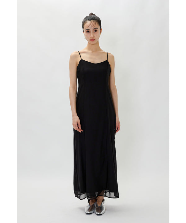 {"color":"\u30d6\u30e9\u30c3\u30af","info":"model\uff1aH165cm size\uff1aM"}