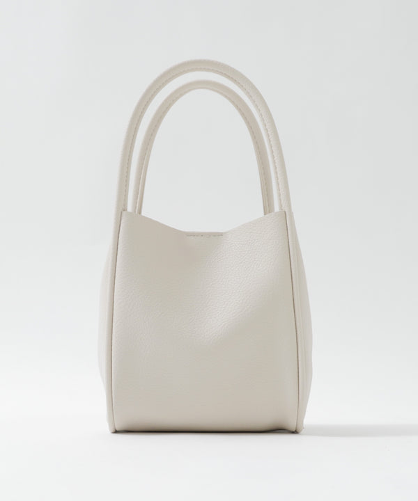 {"color":"\u30a2\u30a4\u30dc\u30ea\u30fc","info":""}