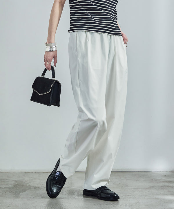 {"color":"\u30aa\u30d5\u30db\u30ef\u30a4\u30c8","info":"model\uff1aH158cm size\uff1aM"}