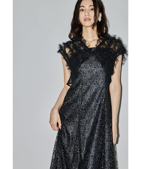 {"color":"\u30d6\u30e9\u30c3\u30af","info":"model\uff1aH165cm size\uff1aM"}
