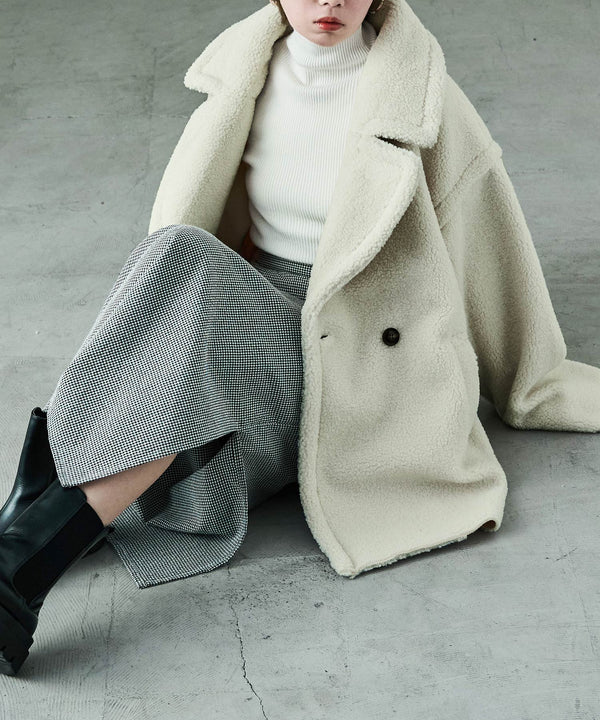 {"color":"\u30a2\u30a4\u30dc\u30ea\u30fc","info":"model\uff1aH158cm size\uff1aF"}