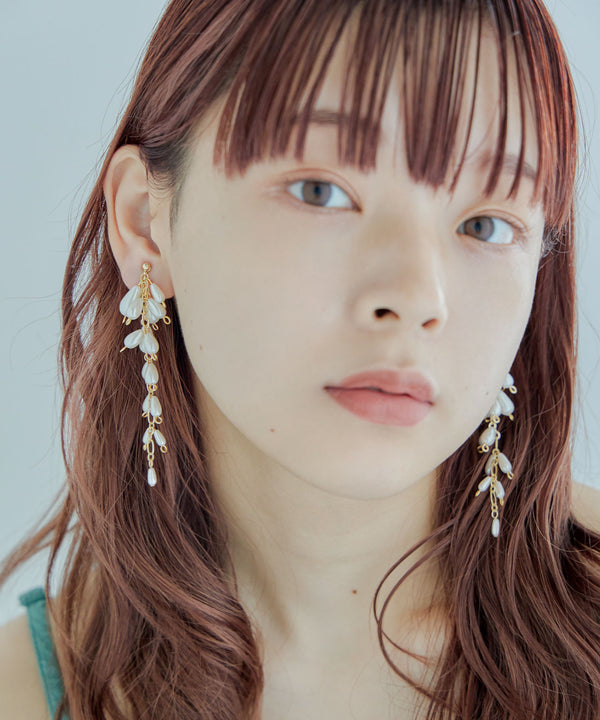 {"color":"\u30b4\u30fc\u30eb\u30c9","info":""}