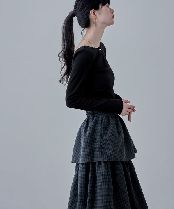 {"color":"\u30d6\u30e9\u30c3\u30af","info":"model\uff1aH163cm size\uff1aF"}