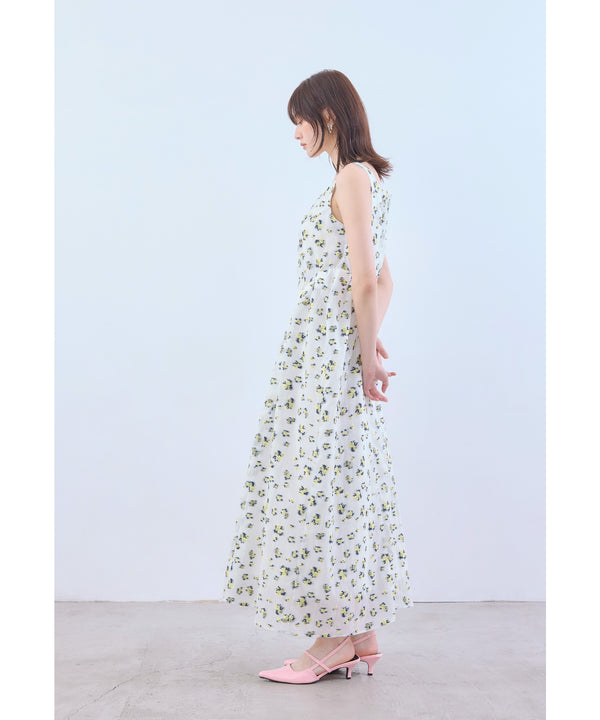 {"color":"\u30db\u30ef\u30a4\u30c8\u00d7\u30a4\u30a8\u30ed\u30fc","info":"model\uff1aH166cm size\uff1aM"}