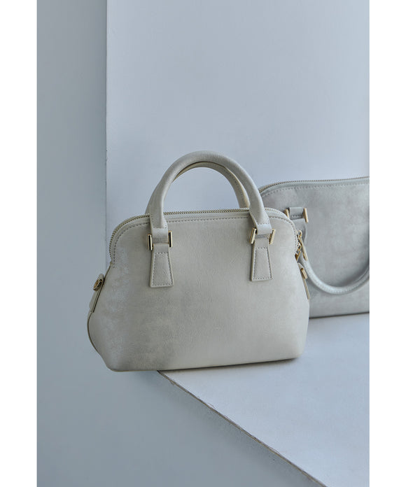 {"color":"\u30b4\u30fc\u30eb\u30c9","info":""}