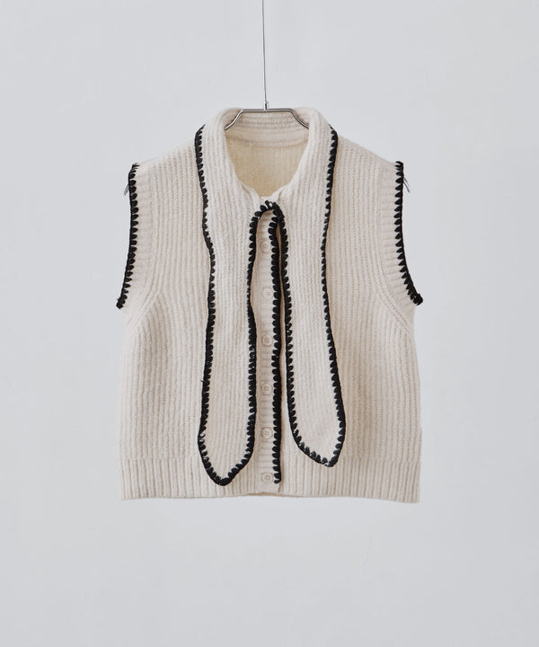 {"color":"","info":""}