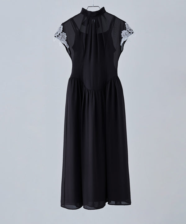 {"color":"\u30d6\u30e9\u30c3\u30af","info":""}