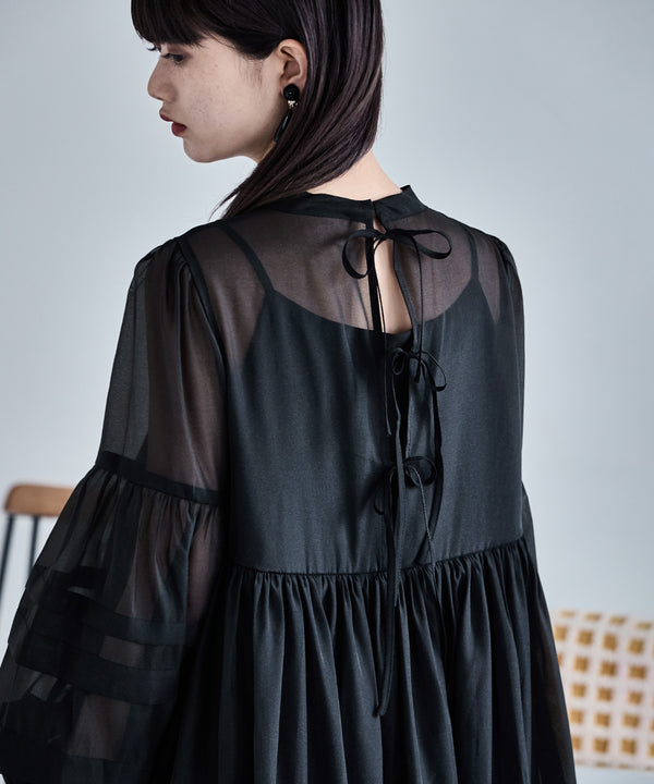 {"color":"\u30d6\u30e9\u30c3\u30af","info":"model\uff1aH163cm size\uff1aM"}