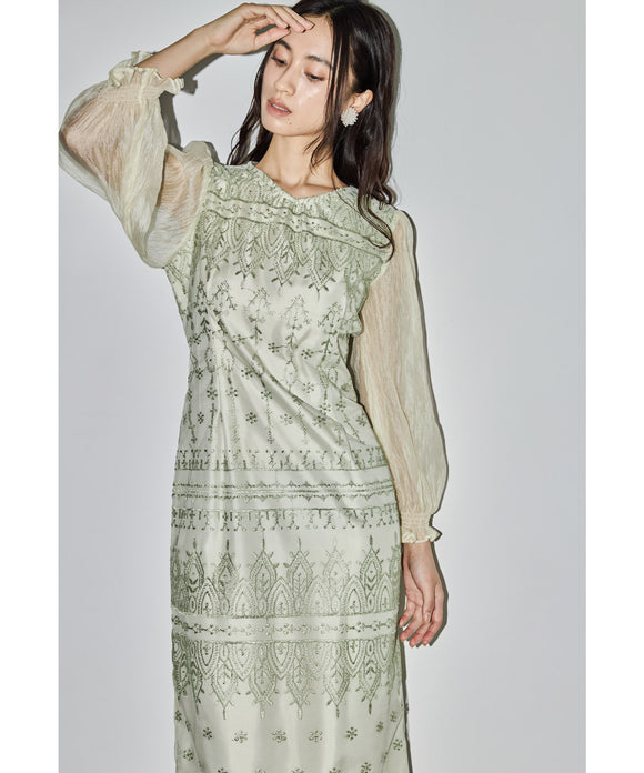 {"color":"\u30ab\u30fc\u30ad","info":"model\uff1aH165cm size\uff1aM"}