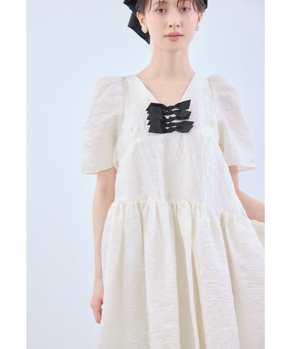 {"color":"\u30aa\u30d5\u30db\u30ef\u30a4\u30c8","info":"model\uff1aH166cm size\uff1aM"}