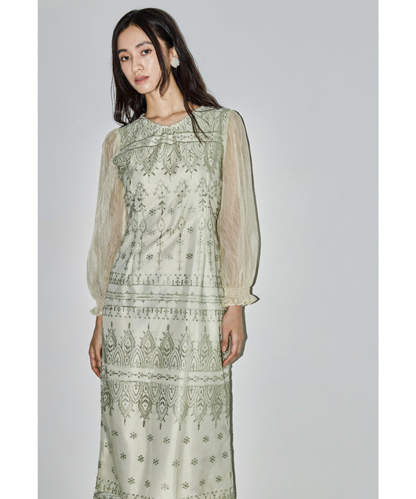 {"color":"\u30ab\u30fc\u30ad","info":"model\uff1aH165cm size\uff1aM"}