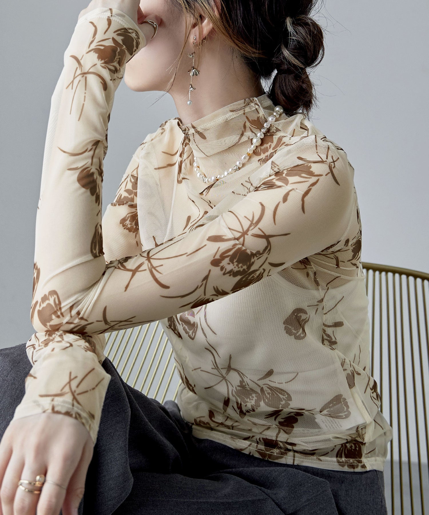 【レアデザイン】美品　イッセイミヤケ　ボトルネックカットソーM　ペイズリー　花柄 レアデザイン】美品イッセイミヤケボトルネックカットソーM