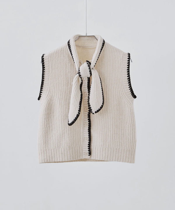 {"color":"\u30a2\u30a4\u30dc\u30ea\u30fc","info":""}