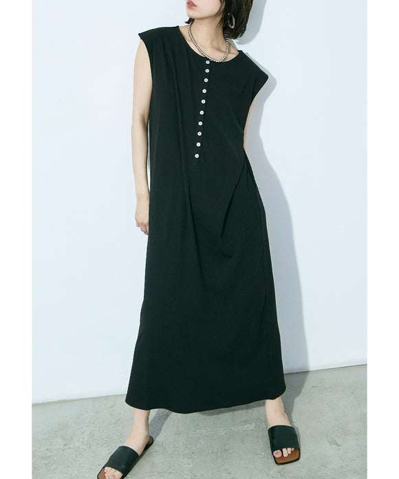 {"color":"\u30d6\u30e9\u30c3\u30af","info":"model\uff1aH158cm size\uff1aM"}