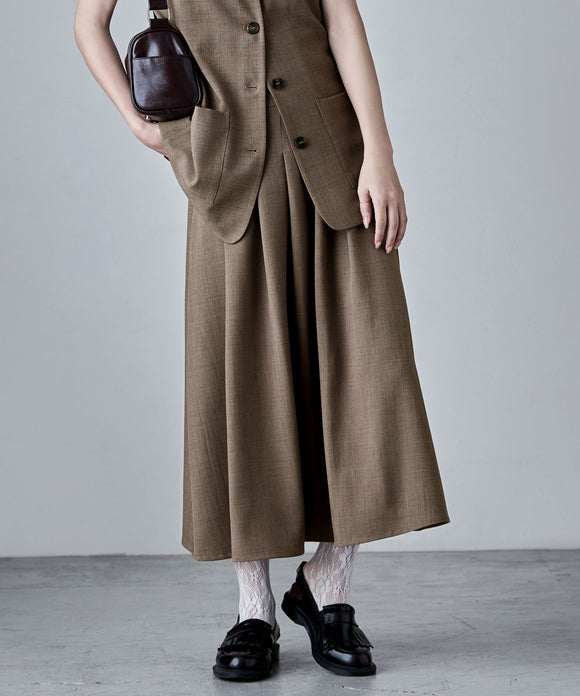 {"color":"\u30d6\u30e9\u30a6\u30f3","info":"model\uff1aH166cm size\uff1aM"}