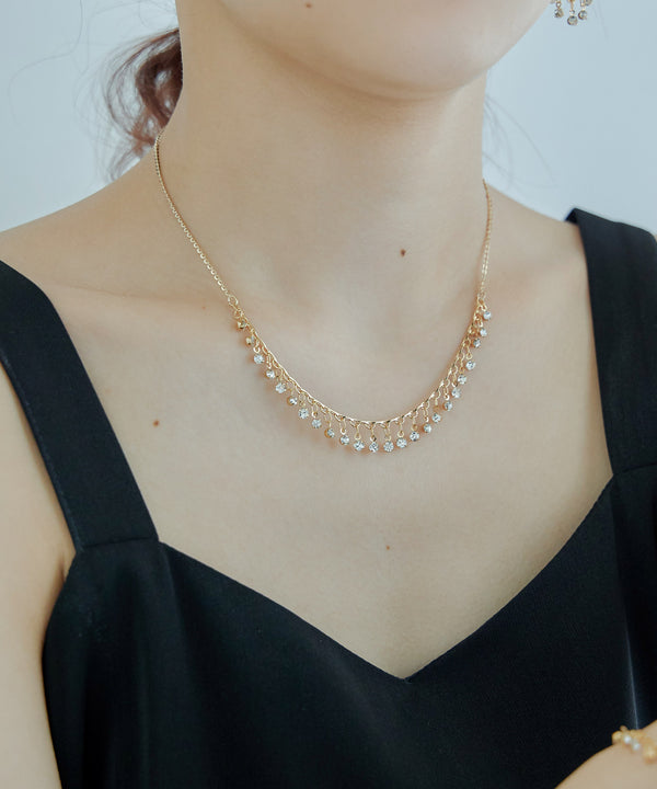 {"color":"\u30b4\u30fc\u30eb\u30c9","info":""}