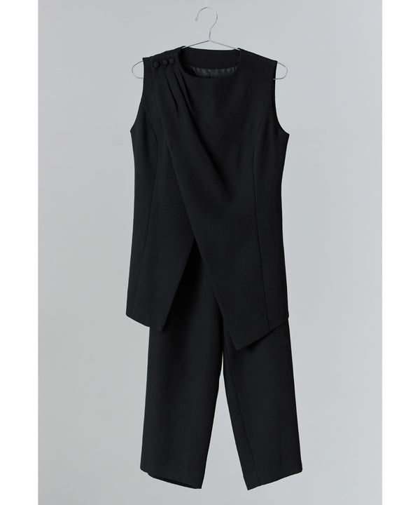 {"color":"\u30d6\u30e9\u30c3\u30af","info":""}