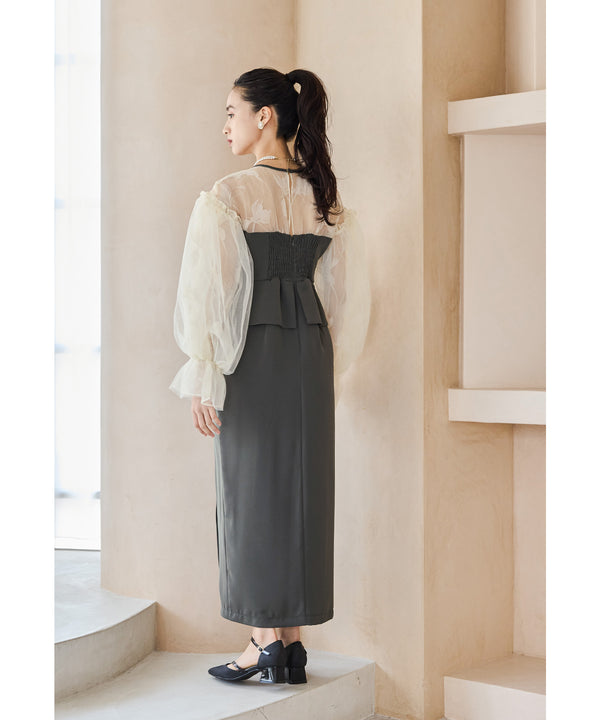 {"color":"\u30b9\u30e2\u30fc\u30af\u30d6\u30e9\u30a6\u30f3","info":"model\uff1aH165cm size\uff1aM"}