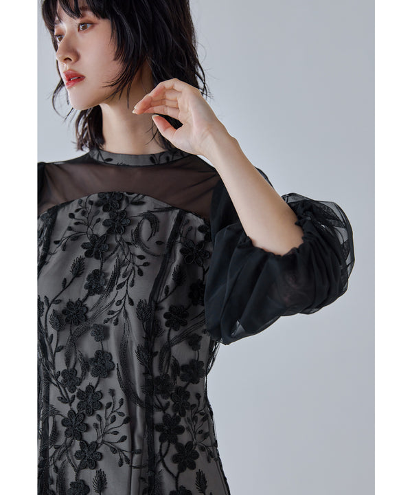 {"color":"\u30d6\u30e9\u30c3\u30af","info":"model\uff1aH166cm size\uff1aM"}