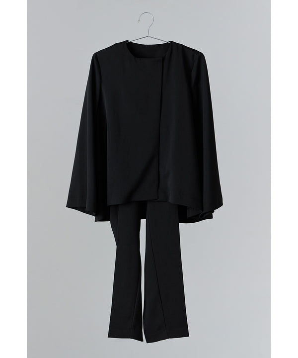 {"color":"\u30d6\u30e9\u30c3\u30af","info":""}