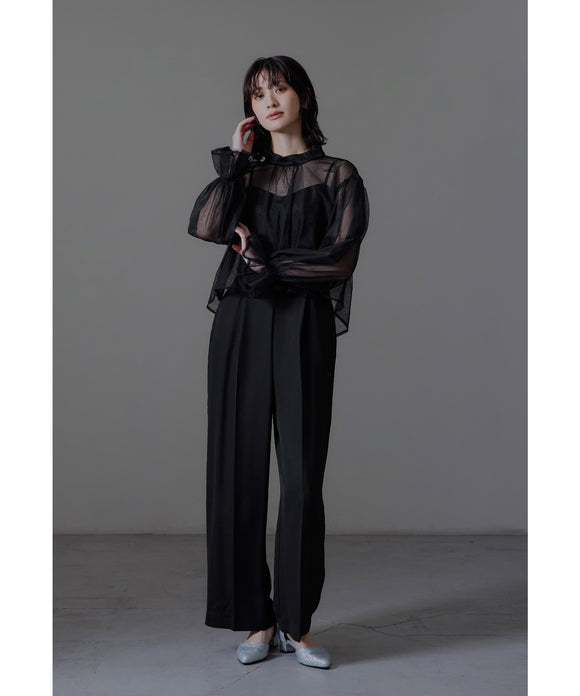 {"color":"\u30d6\u30e9\u30c3\u30af","info":"model\uff1aH166cm size\uff1aM"}