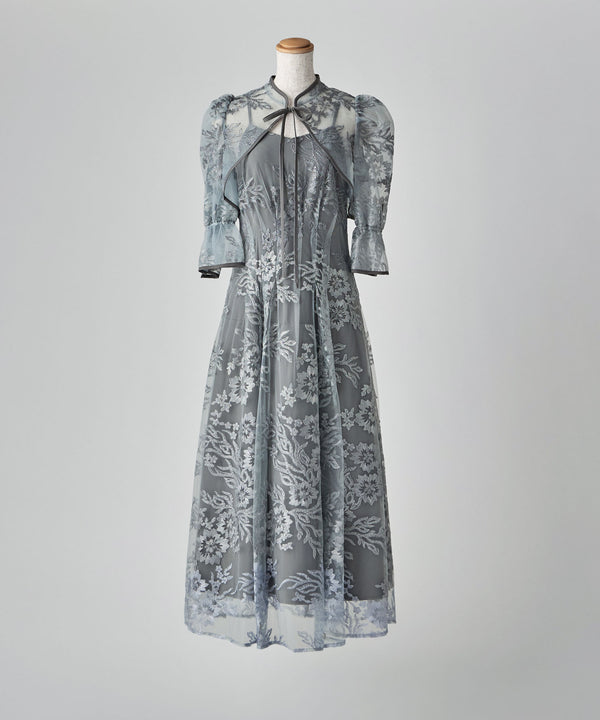 {"color":"\u30b0\u30ec\u30fc","info":""}