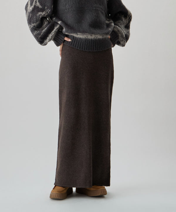 {"color":"\u30d6\u30e9\u30a6\u30f3","info":"model\uff1aH166cm size\uff1aM"}