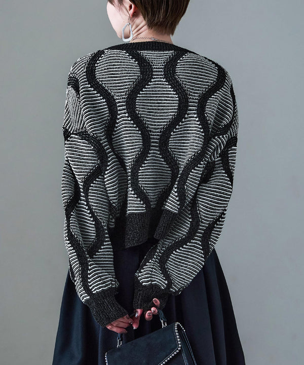 {"color":"\u30d6\u30e9\u30c3\u30af","info":"model\uff1aH158cm size\uff1aM"}