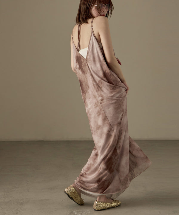{"color":"\u30d6\u30e9\u30a6\u30f3","info":"model\uff1aH158cm size\uff1aF"}