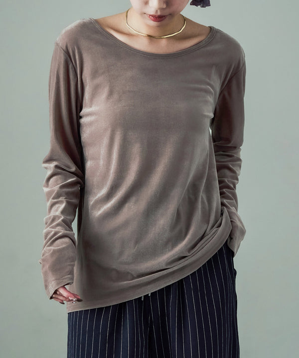 {"color":"\u30b0\u30ec\u30fc\u30b8\u30e5","info":"model\uff1aH158cm size\uff1aM"}