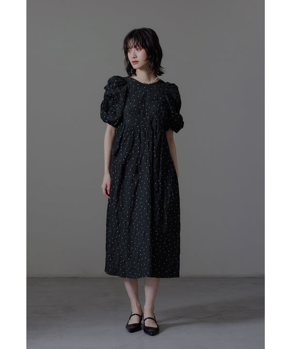 {"color":"\u30d6\u30e9\u30c3\u30af\u00d7\u30db\u30ef\u30a4\u30c8","info":"model\uff1aH166cm size\uff1aM"}