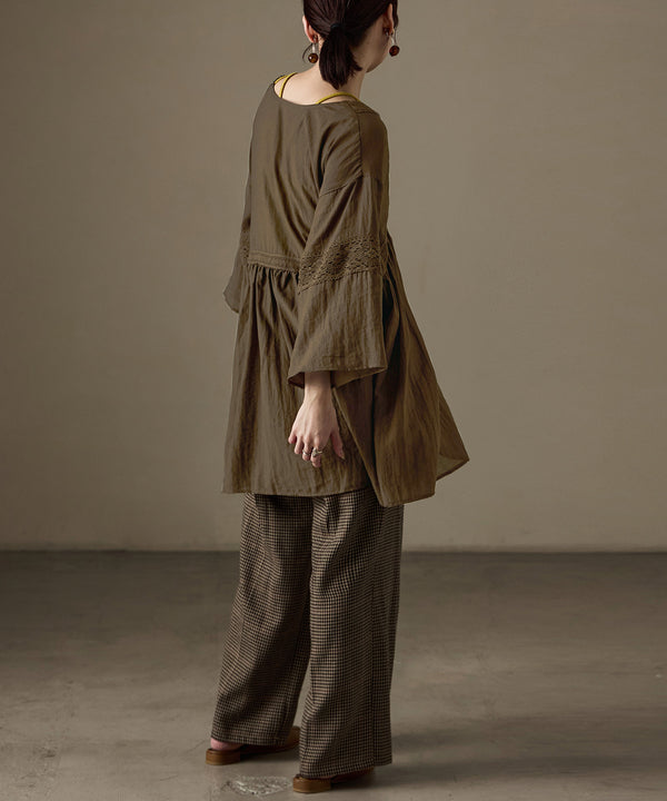 {"color":"\u30d6\u30e9\u30a6\u30f3","info":"model\uff1aH158cm size\uff1aM"}